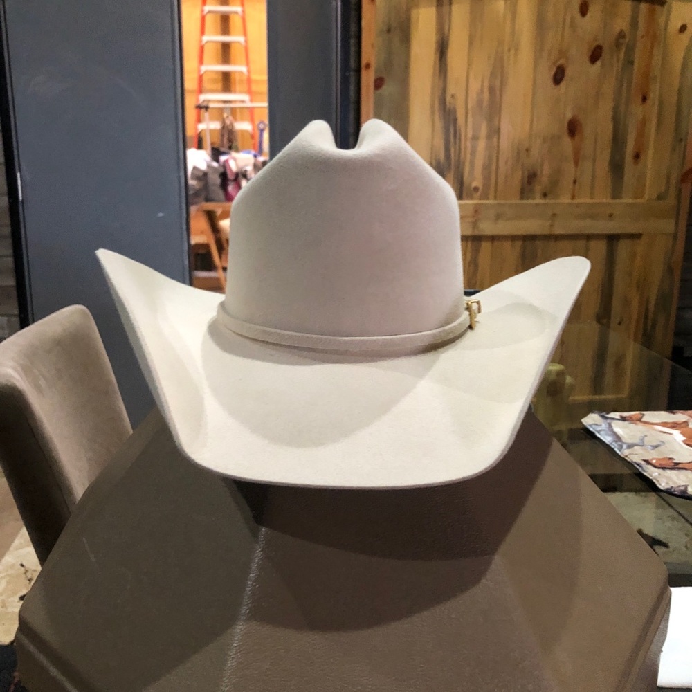 Pards 10X Tan Felt Hat with hat storage can